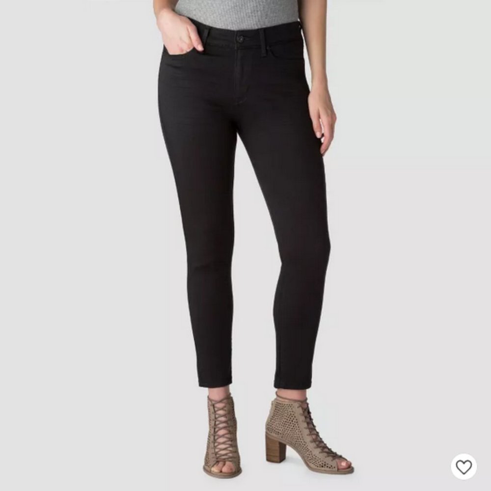Levi’s Denizen Black High Rise Skinny Jeans